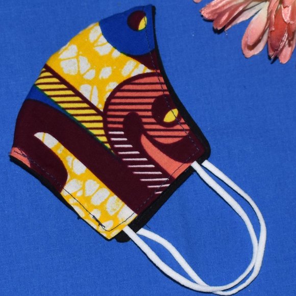 Kid's Face Mask Reversible African Prints - Picture 3 of 3